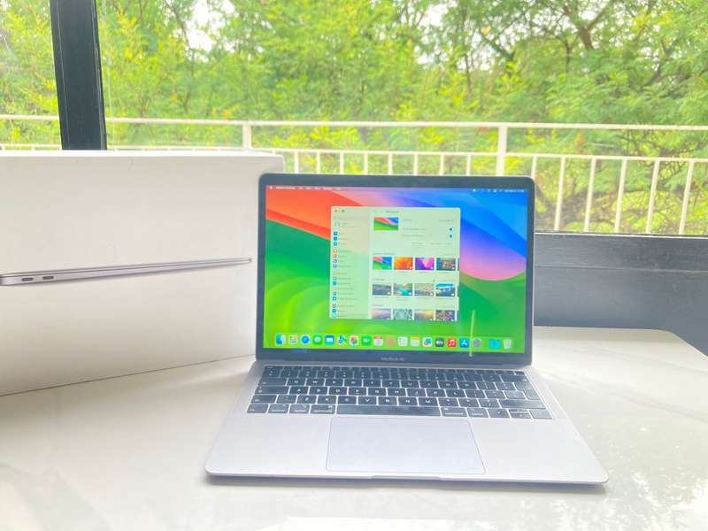 2020 Apple Macbook Air M1 Chip 8GB RAM unified Memory 256GB SSD Storage Space Grey