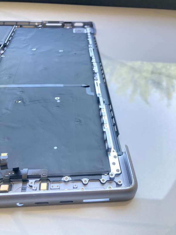 MacBook Pro 14" (A2442, A2779) Upper Case Assembly