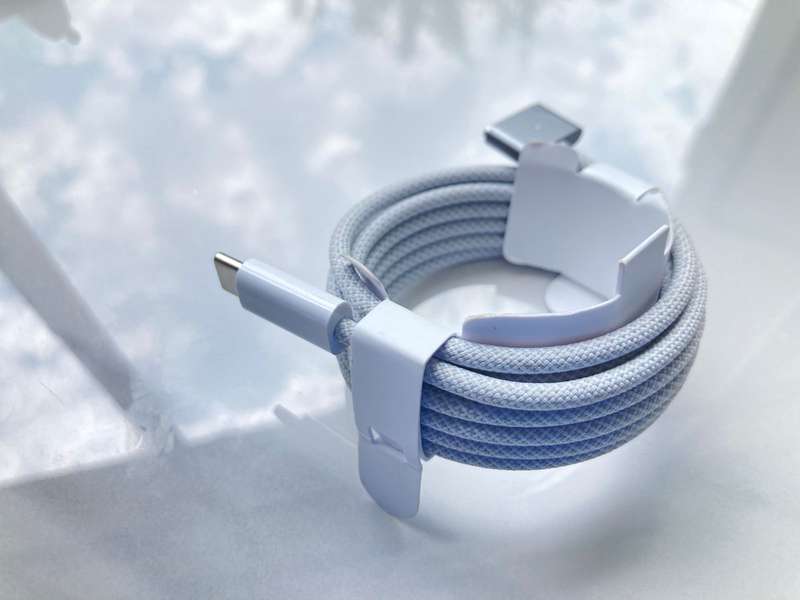 Genuine Brand New Apple USB-C to MagSafe 3 Cable (2m)