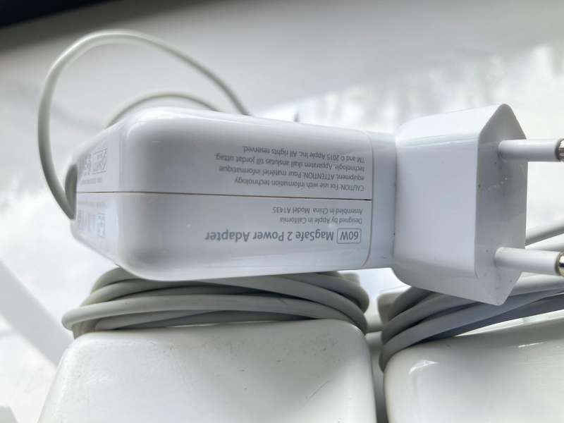 Genuine USED Apple 60W MagSafe 2 Power Adapter (MacBook Pro with 13-inch Retina display)