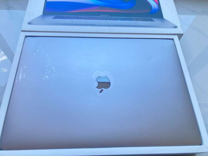 Apple MacBook Pro 16-Inch Retina (2019) Grade B | Excellent Battery Life | With Box and Charger