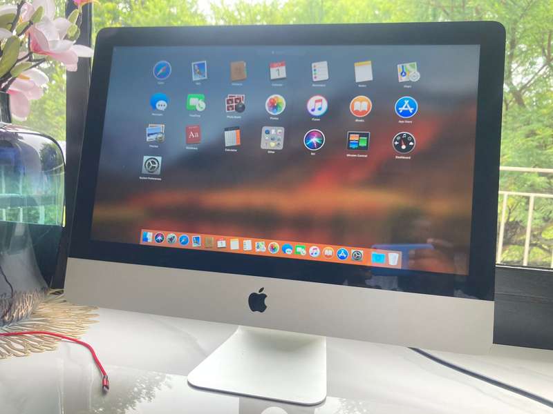 Apple iMac 21.5" (Mid 2011) - Core i5, 8GB RAM, 1TB