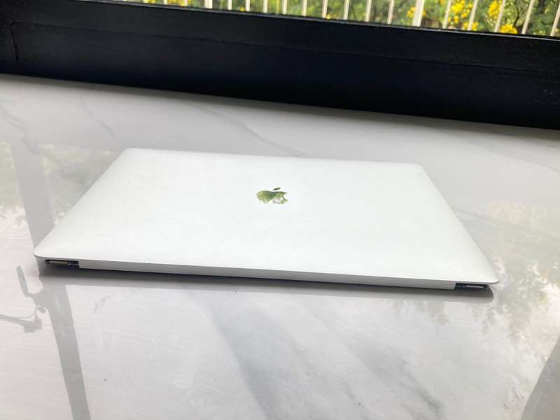Apple MacBook Pro A1707 15" Display Assembly - Silver (Grade B, Used)