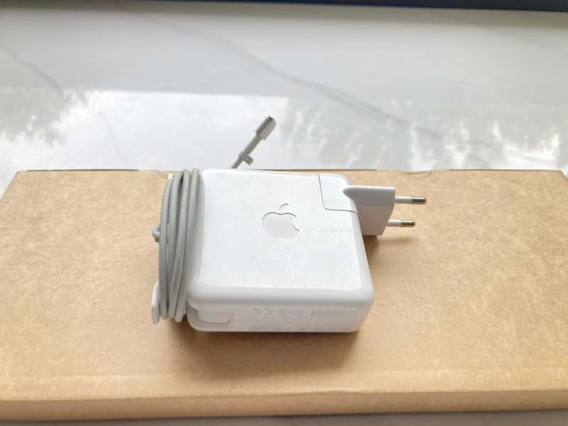 Genuine Apple 85W MagSafe 2 Power Adapter  Used (Grade A) for MacBook Pro Retina 15"(Mid 2012-2015)