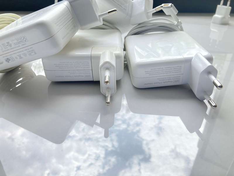 Genuine Apple MagSafe 2 Charger (45W)  Grade A