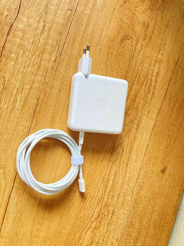 Genuine Apple 61W USB-C Power Adapter