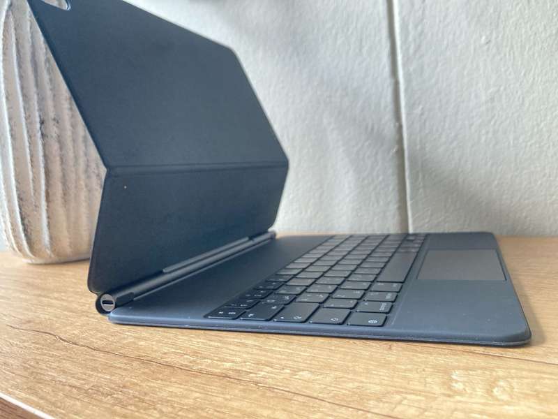 Apple Magic Keyboard for 12.9" iPad Pro (Black) - Good Condition (Used like Brand New)