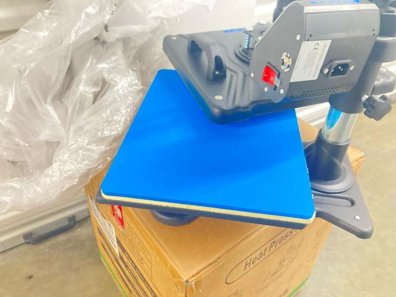 Brand New Heat Press Machine - Multifunctional Heat Transfer Sublimation Machine with 5 attachments