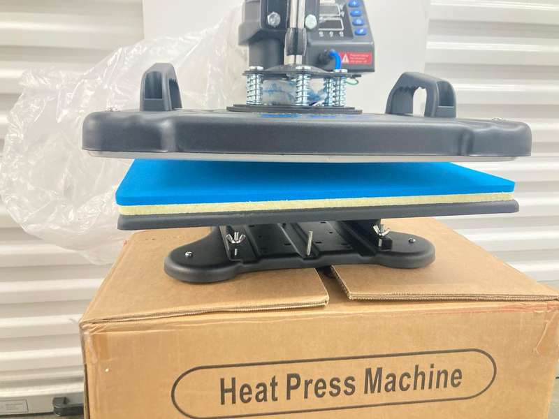 Brand New Heat Press Machine - Multifunctional Heat Transfer Sublimation Machine with 5 attachments