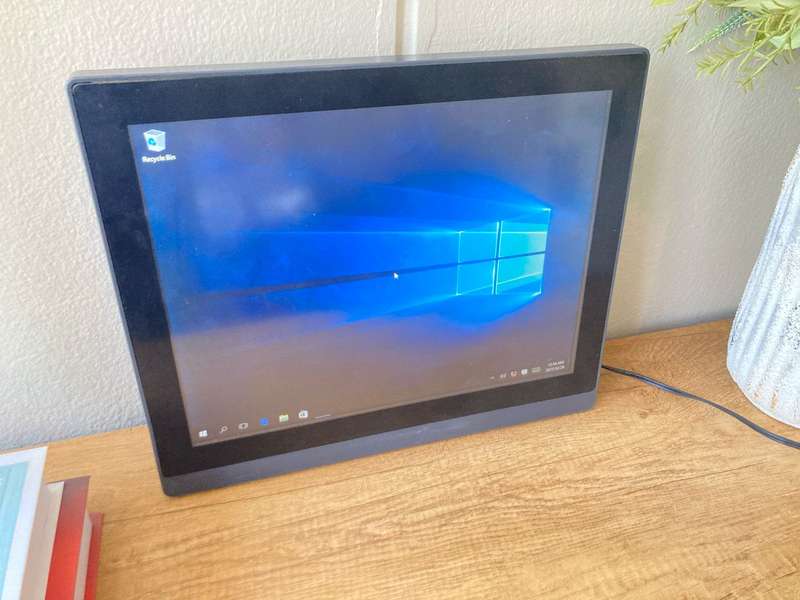 GAAP Point of Sale (POS) Wall-Mounted All-in-One System-Intel Celeron, 4GB RAM 128GB SSD Touchscreen