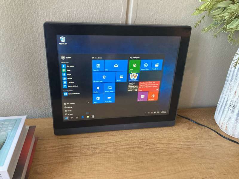 GAAP Point of Sale (POS) Wall-Mounted All-in-One System-Intel Celeron, 4GB RAM 128GB SSD Touchscreen