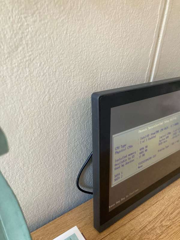 GAAP Point of Sale (POS) Wall-Mounted All-in-One System-Intel Celeron, 4GB RAM 128GB SSD Touchscreen