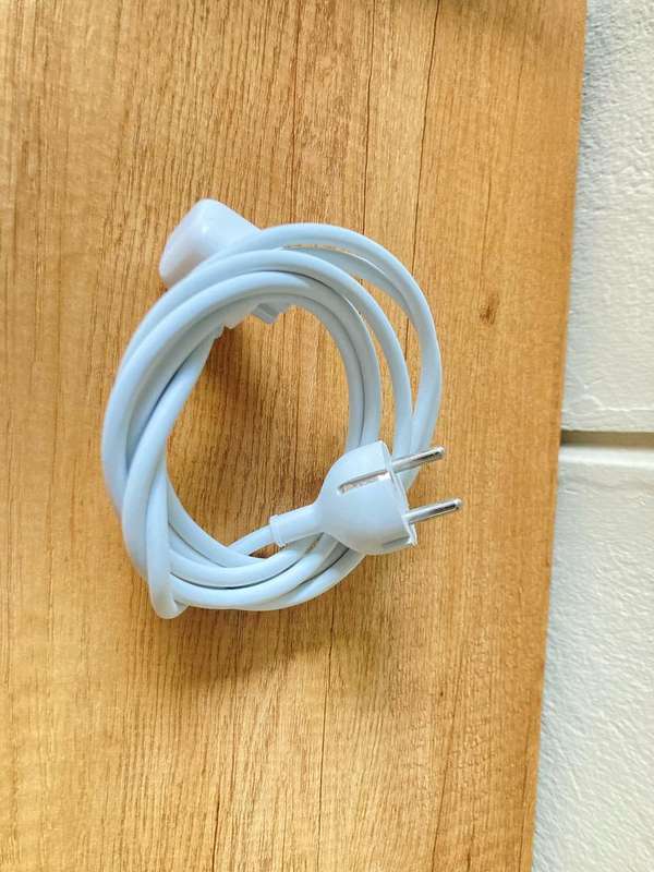 Genuine Apple MacBook Power Cord (European Standard) - Used, Tested & Working