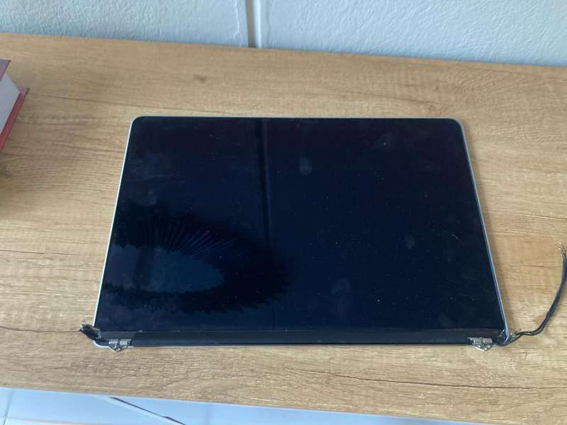 Apple MacBook Pro 15-inch Retina 2014-2013 A1398 Screen Assembly | Used & Working