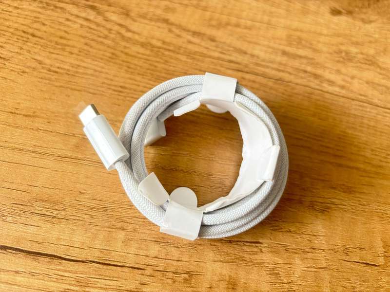 Apple USB-C to MagSafe 3 2m Cable - Silver - Fast Charging, Authentic