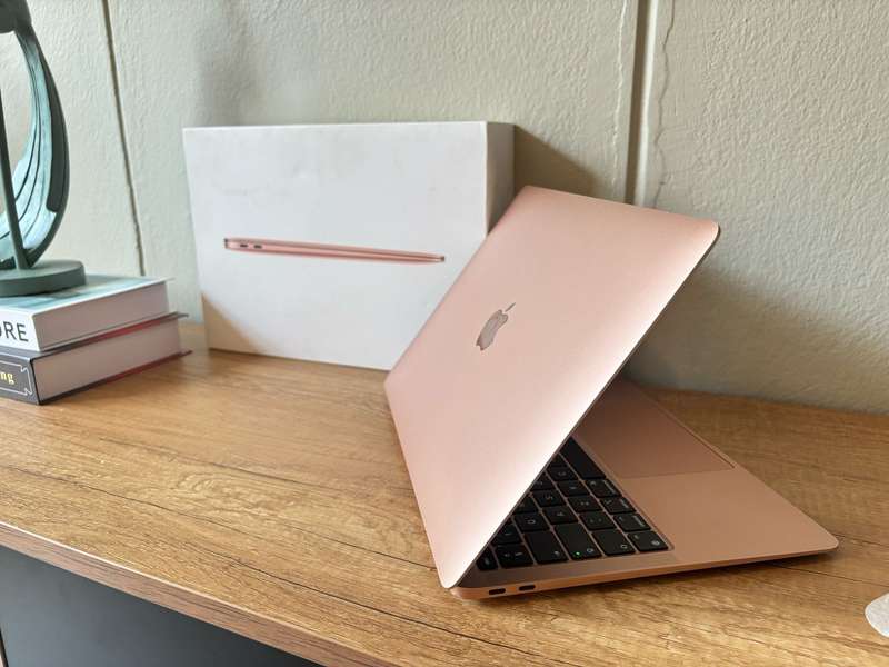 2020 Apple Macbook Air M1 Chip 8GB RAM unified Memory 256GB SSD Storage Rose gold
