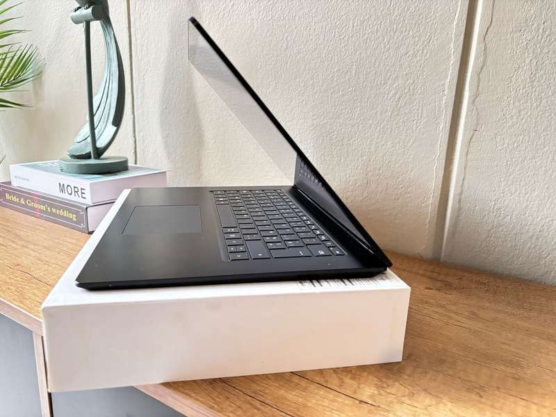 Microsoft Surface Laptop 5 - 15" | Intel Core i7 12th Gen | 32GB RAM | 1TB SSD | Excellent Condition