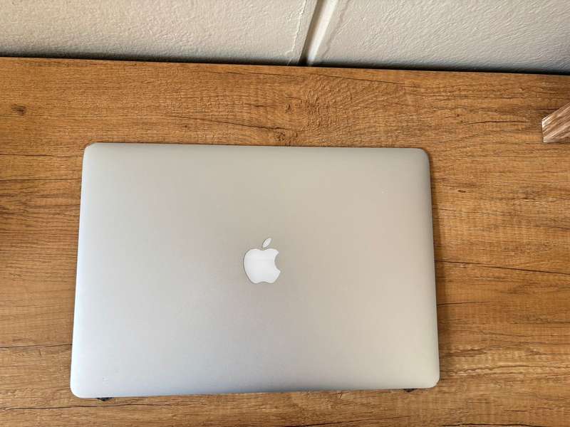 Apple MacBook Pro 15" A1398 (2015) Display Assembly  Silver  Grade B (Used)