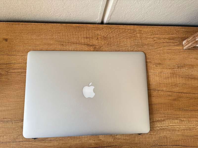 Apple MacBook Pro 15" A1398 (2015) Display Assembly  Silver  Grade B (Used)