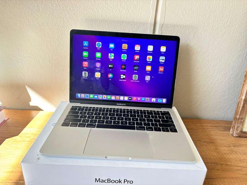 Apple MacBook Pro 13-inch Retina Display  2016 Model   Sleek, Powerful & Ready to Use
