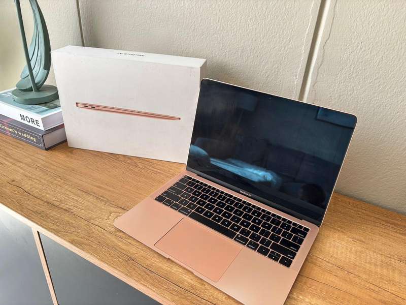 Apple MacBook Air 13-inch (2018)  Retina | Rose Gold | Touch ID | 256GB SSD
