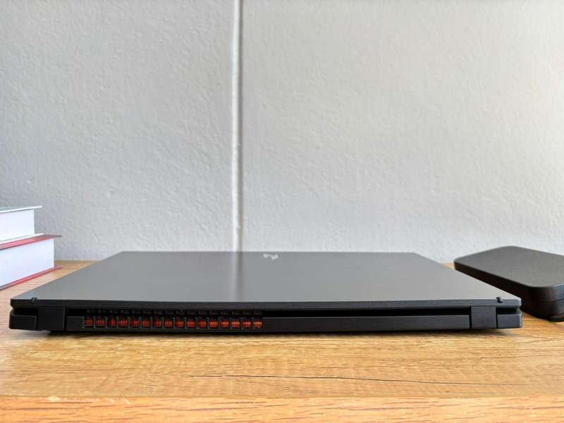 ACER Nitro V15  Ryzen 5 | RTX 3050 6GB | 16GB DDR5 | 512GB SSD | Excellent Condition