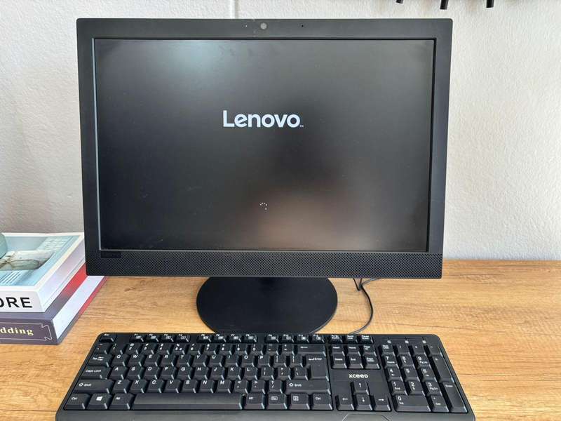 Lenovo Ideacentre AIO 330  19.5 All-in-One PC | 4GB RAM | 1TB HDD | Excellent Condition