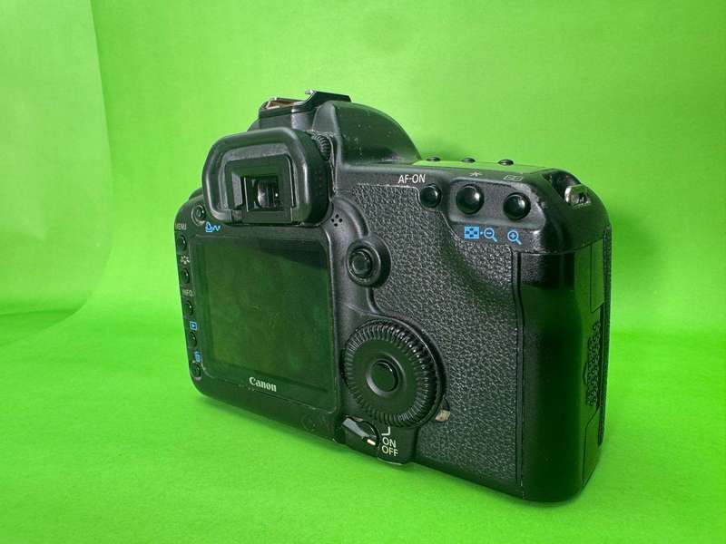 Canon EOS 5D Mark II (Body Only)  Full Frame | 21.1MP | Full HD Video | Used  Excellent