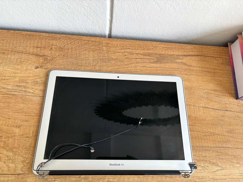 Genuine Apple MacBook Air 13" Screen Assembly (A1466, 20132017) | Grade A | Fully Tested