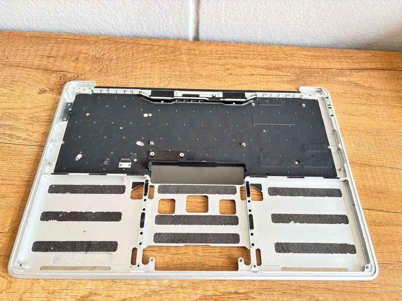 Keyboard Assembly for MacBook Pro 13" Retina Display (A1708, 20162017, Non-Touch Bar)  Silver