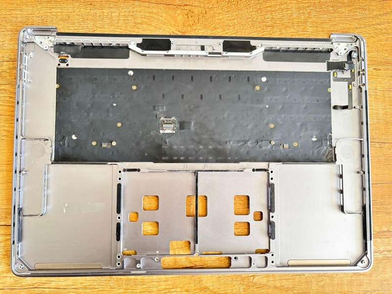 MacBook Pro 15" Retina (20162017) Upper Case Assembly (A1707) Dark Grey US / Arabic