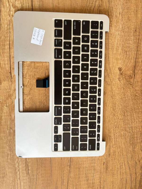 MacBook Air 11" (Mid 20102011) Upper Case with Keyboard  Grade B (Used)