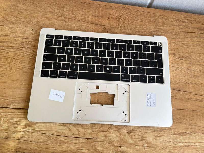 MacBook Air 13" (Late 2018Mid 2019) Upper Case with Keyboard  Silver (Grade A)
