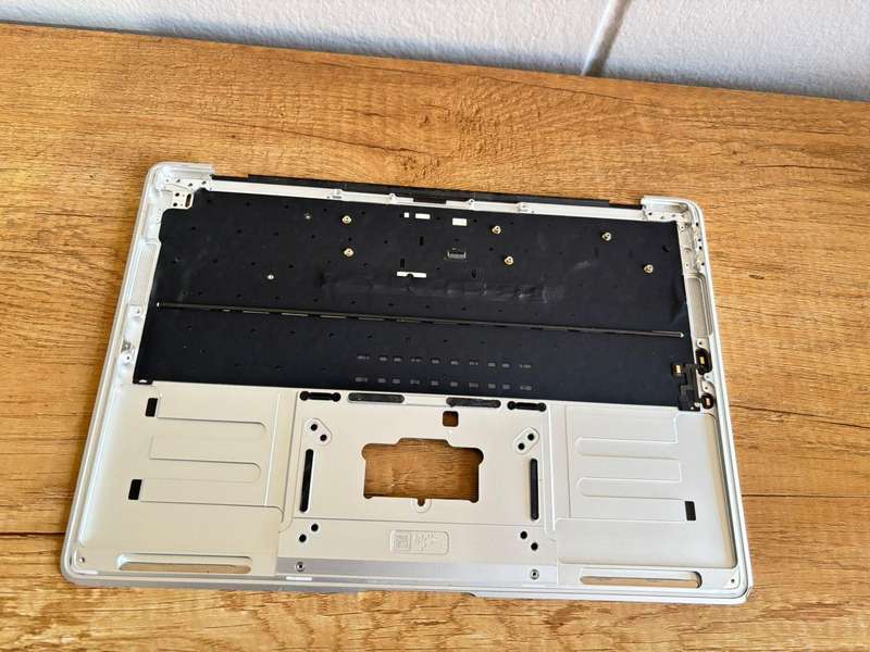 MacBook Air 13" (Late 2018Mid 2019) Upper Case with Keyboard  Silver (Grade A)