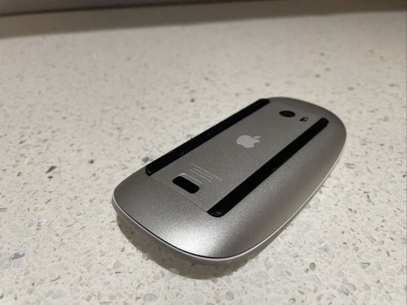 Genuine Apple Wireless Magic Mouse A1296 Bluetooth, Wireless, Multi Touch