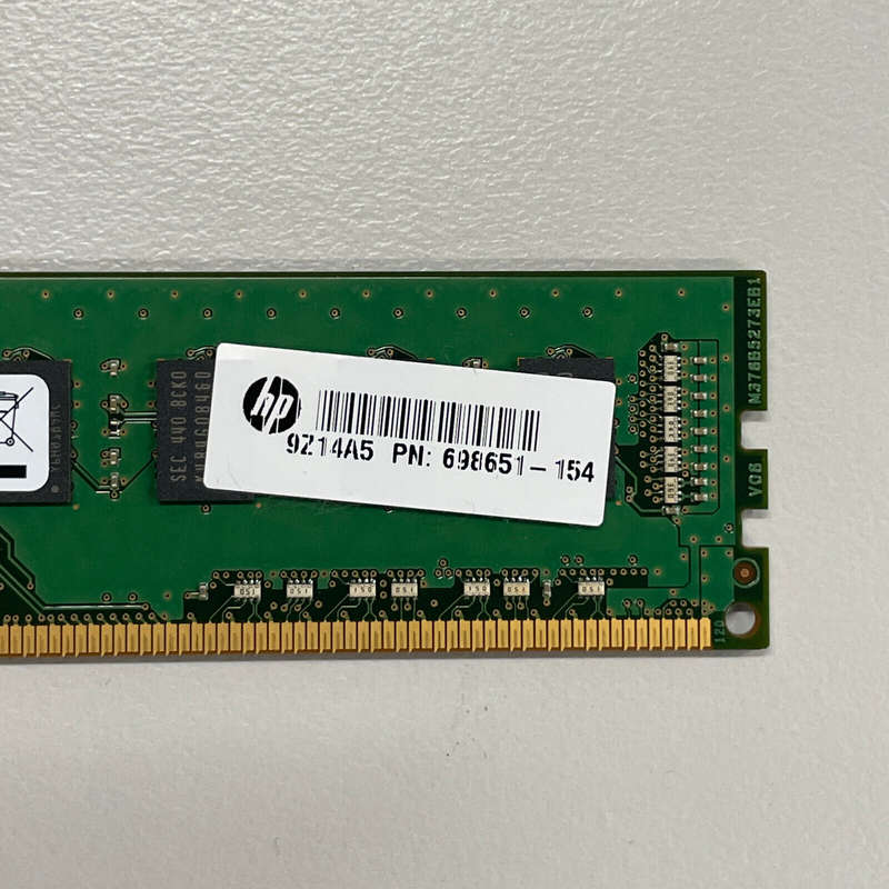 Samsung 8GB DDR3 RAM PC3-12800 1600MHz non-ECC Unbuffered CL11 M378B1G73DB0-CK0
