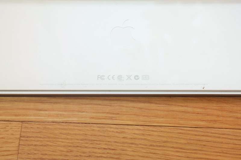 Apple White Aluminum USB Wired Keyboard - Used Grade A (A1243)