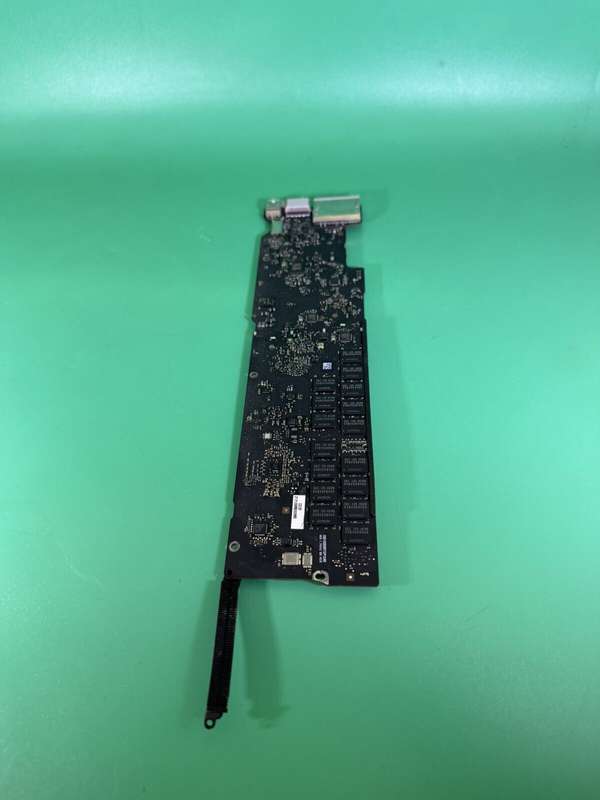 Apple MacBook Air 13" A1369 (2011) Logic Board  i5 1.6GHz, 2GB  Tested & Working