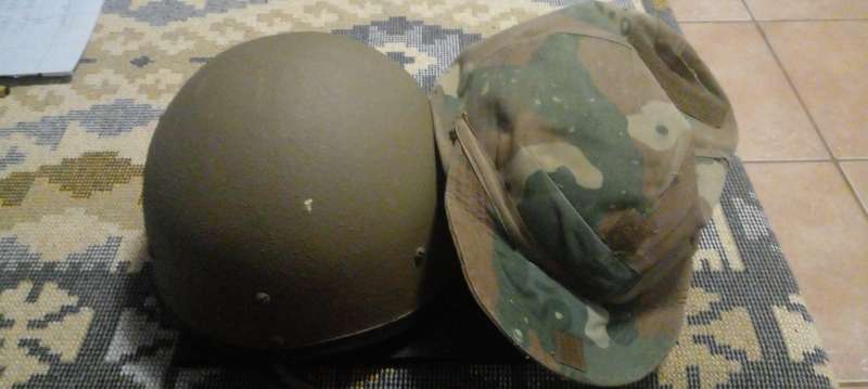 SADF PARABAT M 87 KEVLAR USED HELMET.INNER ,STRAP AND CAMO HELMET COVER INTACT. DESC.
