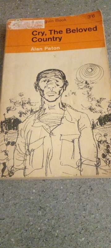 THE ICONIC !! CRY ,THE BELOVED COUNTRY!!!. ALAN PATON. SEE DESC.