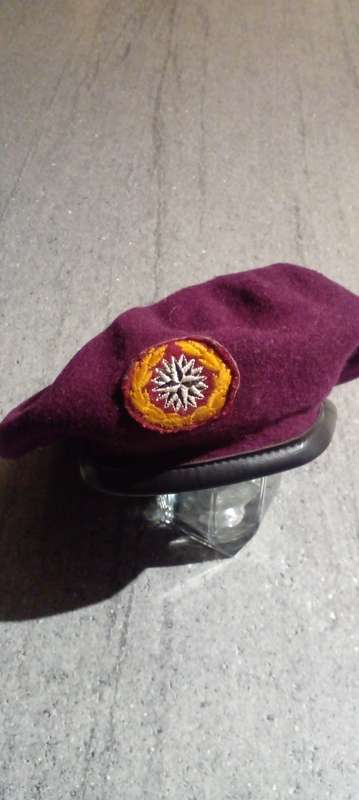 EARLY 1974 AUTHENTIC RECCE BERET.  REFER "THE BLUFF " DURBAN DES..
