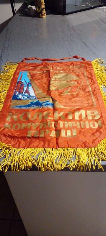 LENIN SOVIET UNION USSR RUSSIAN  COMMUNIST LABOUR PARTY PENDANT BANNER DES..