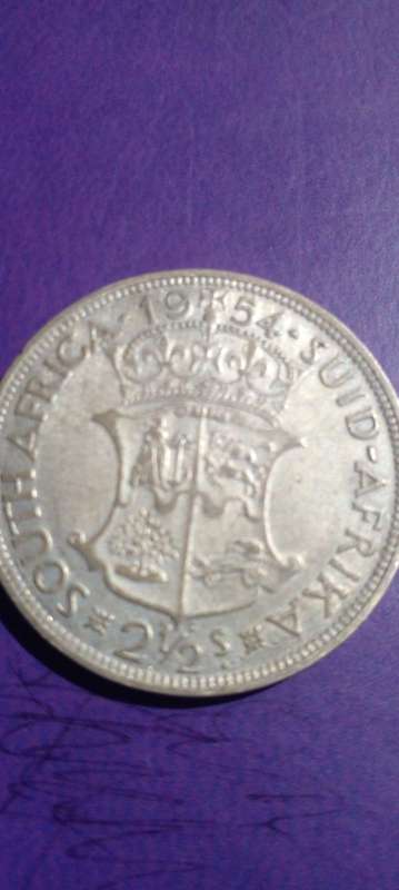 1954 UNION OF SA SILVER HALF CROWN. COLLECTIBLE CONDITION.