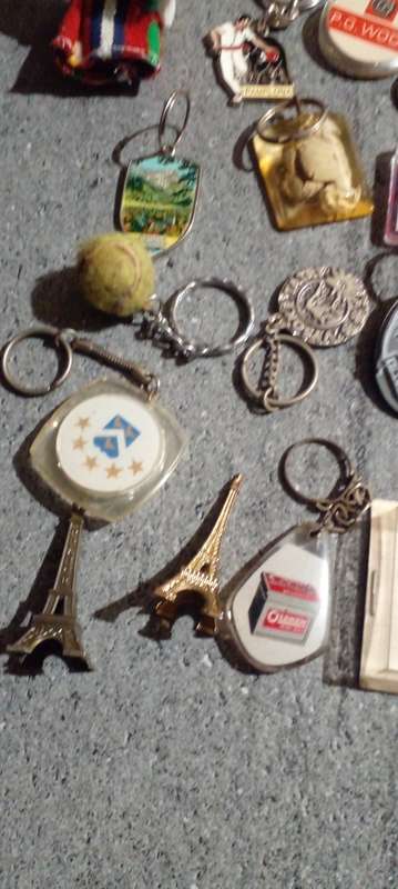 VINTAGE KEY HOLDER COLLECTION. 20X