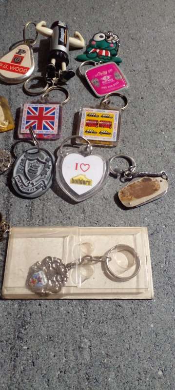 VINTAGE KEY HOLDER COLLECTION. 20X