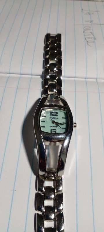 FULLY FUNCTIONAL SANDA LADIE'S WRIST WATCH IN READY TO WEAR CONDITION. DESC.