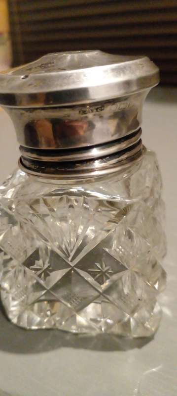 FULLY HALLMARKED 1926 STERLING SILVER INK WELL. SEE DESC.