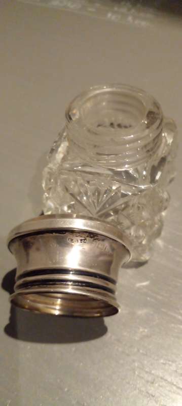 FULLY HALLMARKED 1926 STERLING SILVER INK WELL. SEE DESC.