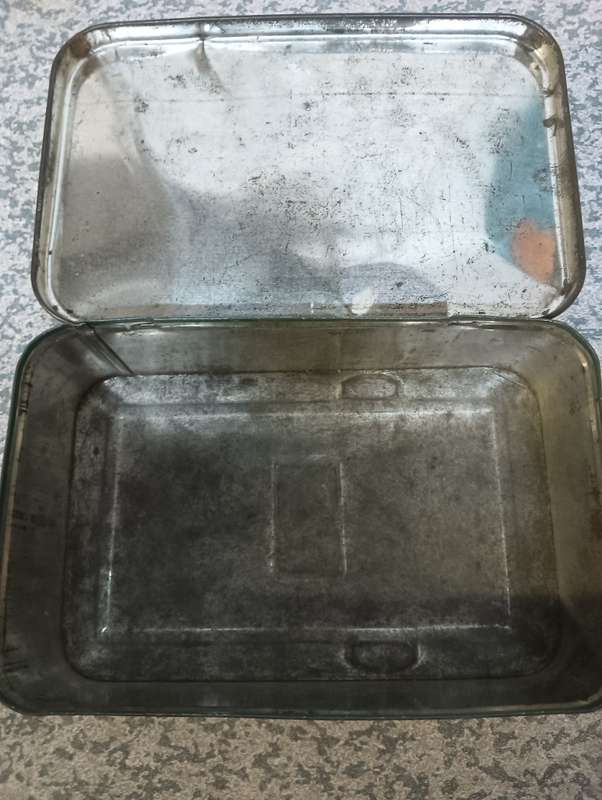 Antique tin