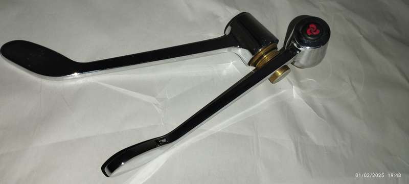 Cobra Heavy Pattern Lever for Medical Mixer with Headpart RED